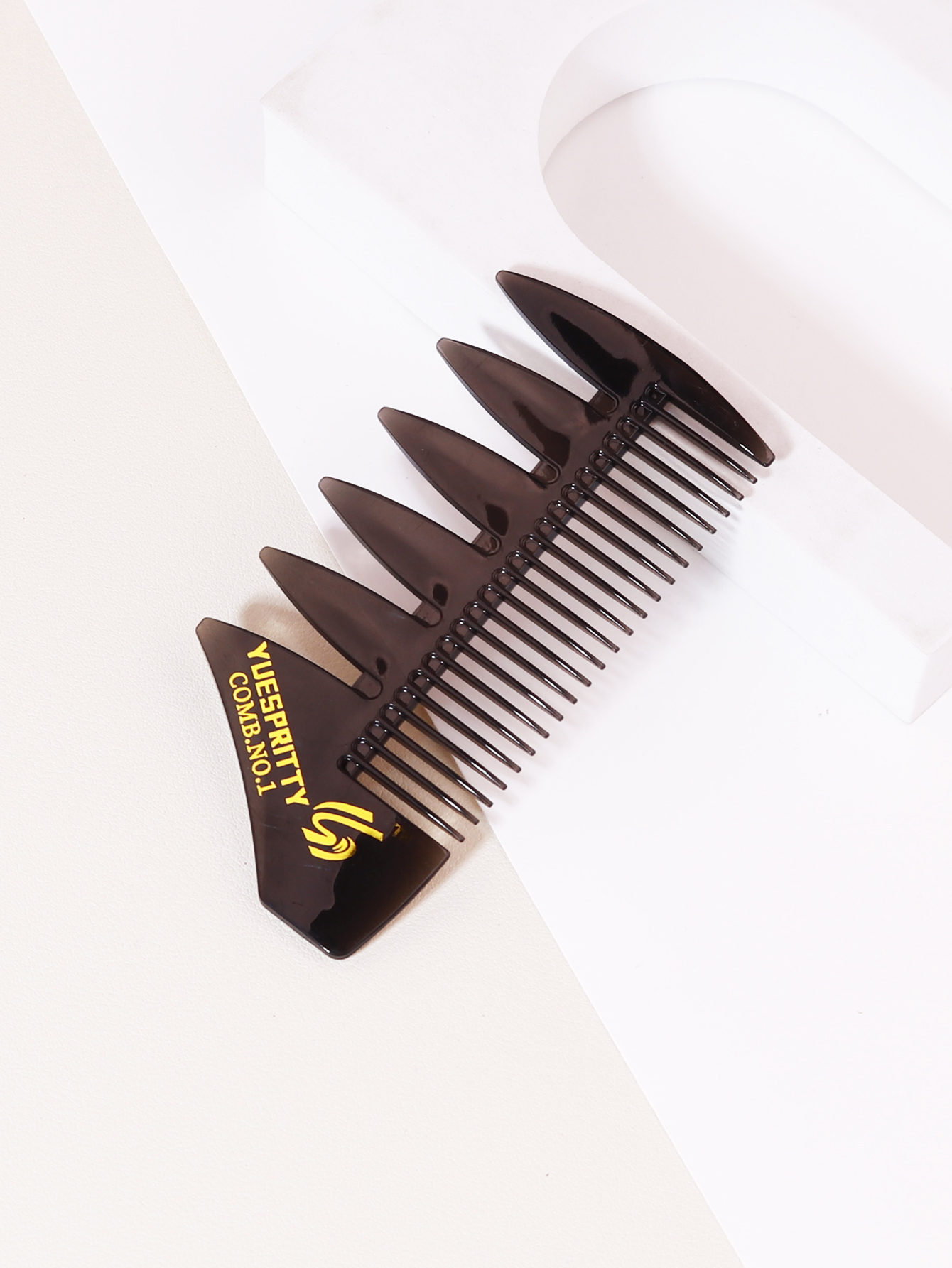 Comb Fine Tooth - 1pc wide and fine toothed anti-static