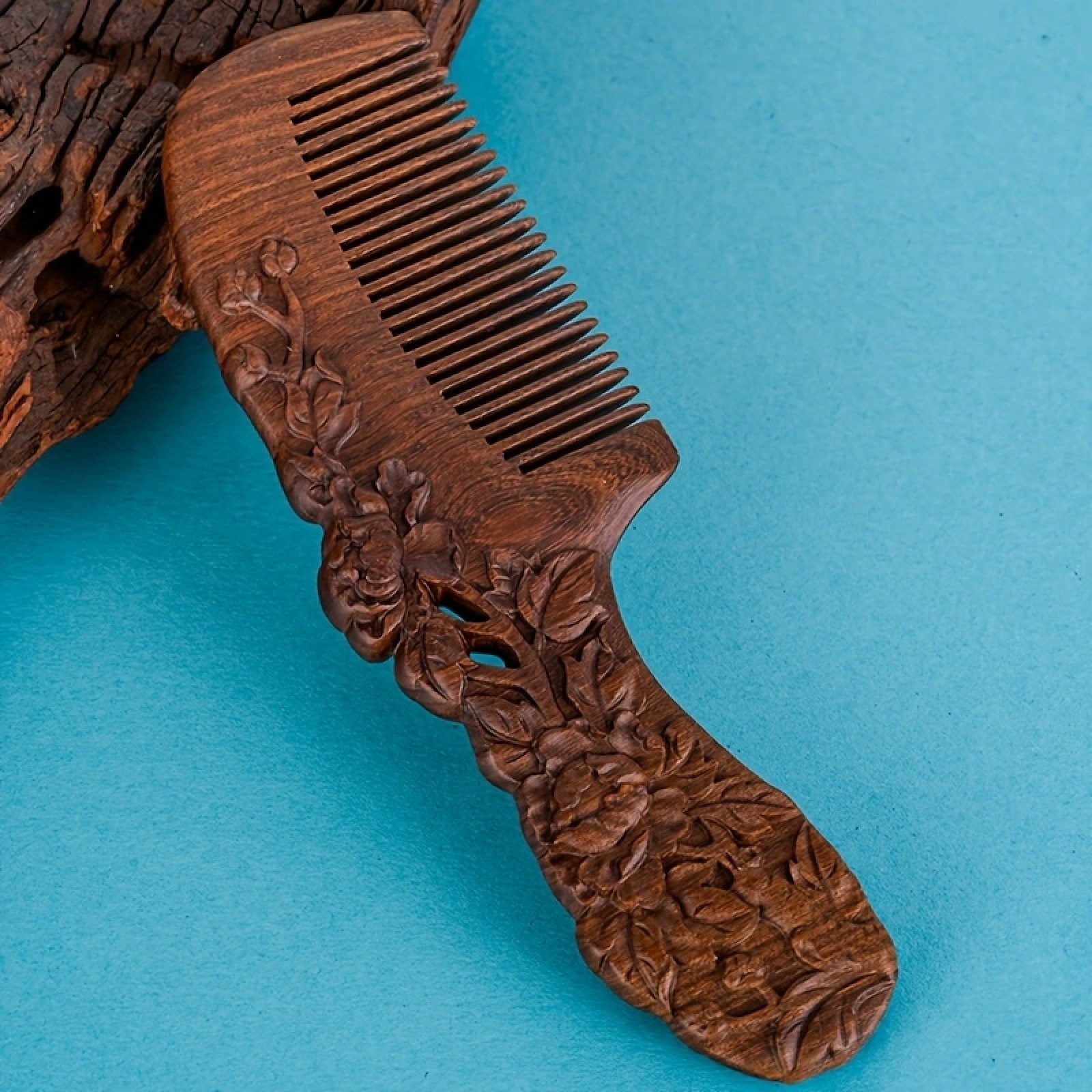Natural Solid Wood Sandalwood  - огляд і ціна Comb Fine Tooth